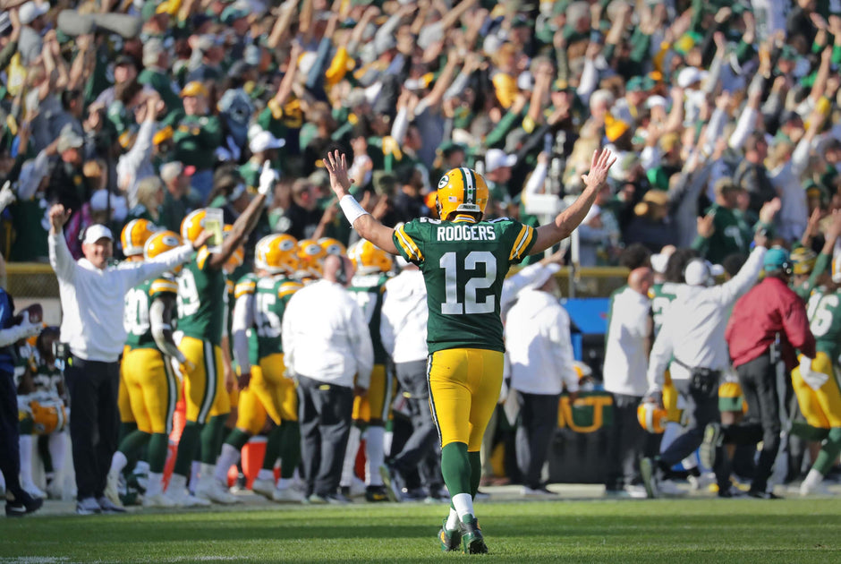 12: Aaron Rodgers' Legendary Green Bay Packers Career - Hardcover Book –  Pediment Publishing