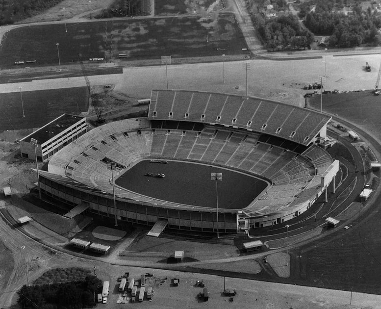 Which stadium did the Bills' architects recently design?