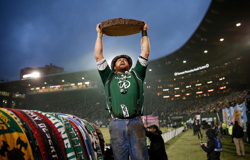 Portland Timbers on X: Sunday's attire: green and gold. RT &